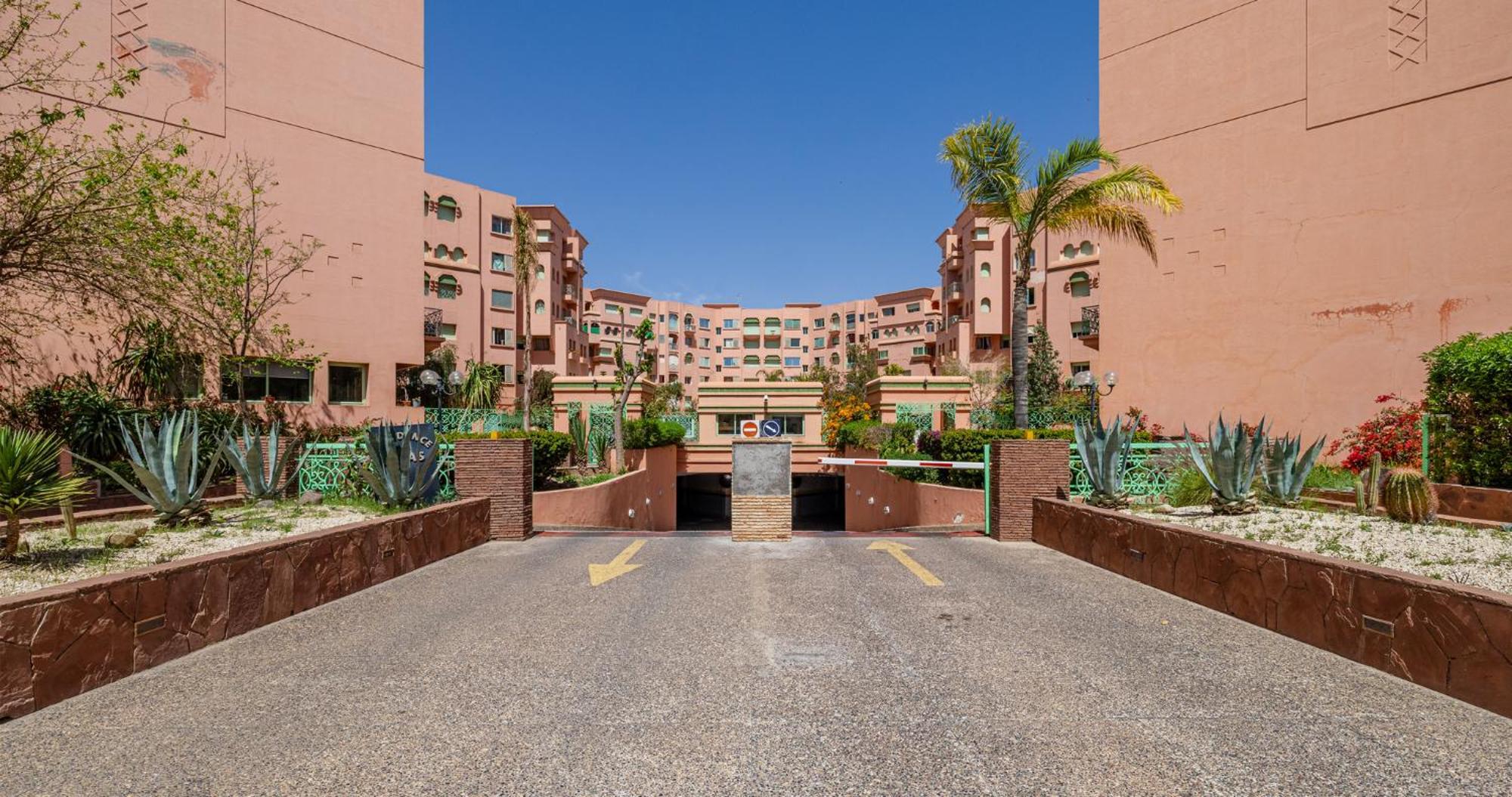 شقة Charming 2-Bed Oasis Pool View مراكش المظهر الخارجي الصورة